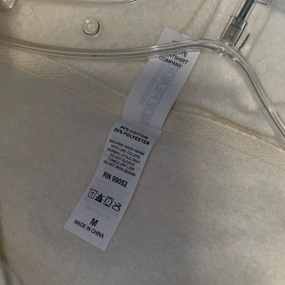 Lions Not Sheep cropped hoodie - Picture 5 of 5